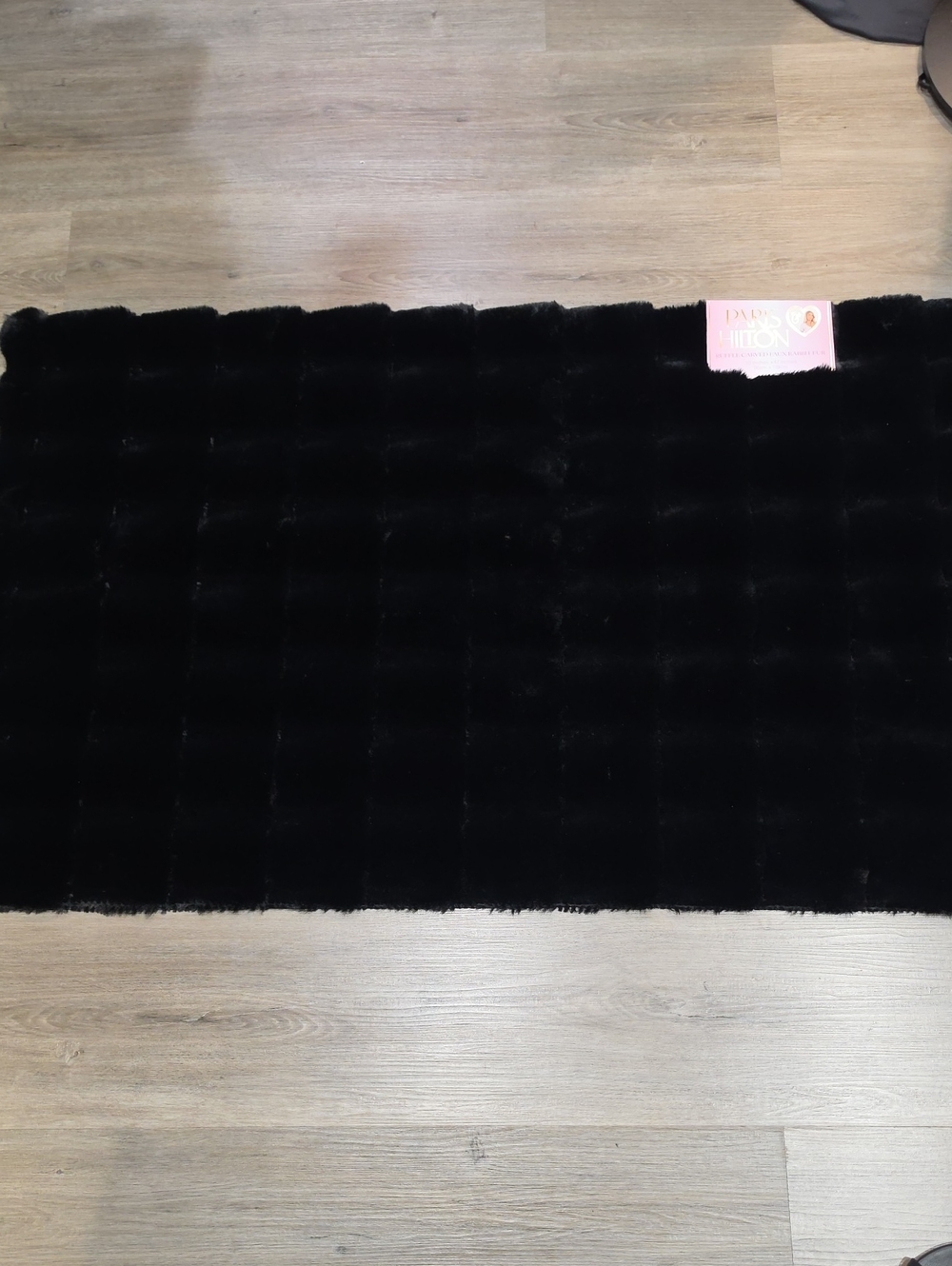 Paris Hilton Ruffle Carved Faux Rabbit Fur Accent Rug- Black - Picture 7 of 7
